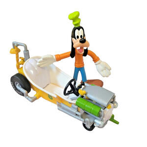 Sold Disney Mickey And The Roadster Racers Goofy Transforming Pullback Car READ